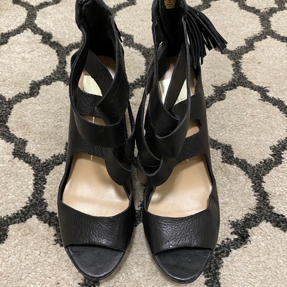 Dolce Vita Black Wedge Sandals size 7